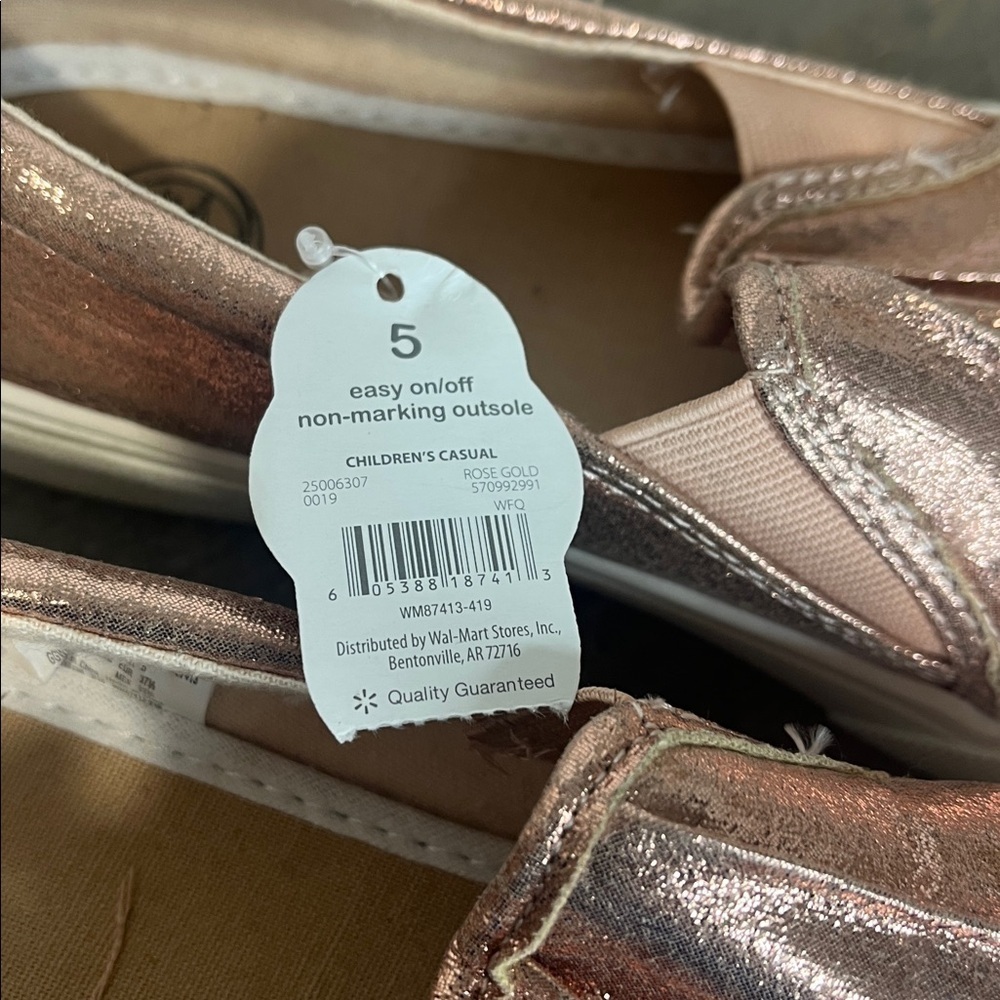 Wonder Nation Rose Gold and White Girls Sneakers with Ruffled Design - Size 5 - Picture 3 of 10
